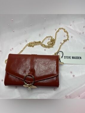 Steve Madden Red Earth Wallet W/Crossbody Gold Chain ✨